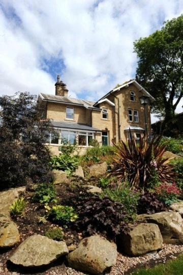 Chinthurst Guest House سكيبتون المظهر الخارجي الصورة